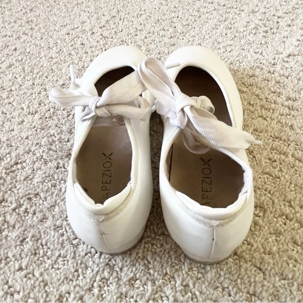 Capezio Girls White Shuffle Tap Shoes #356C Sz 2 Character Child Ribbon Dancer